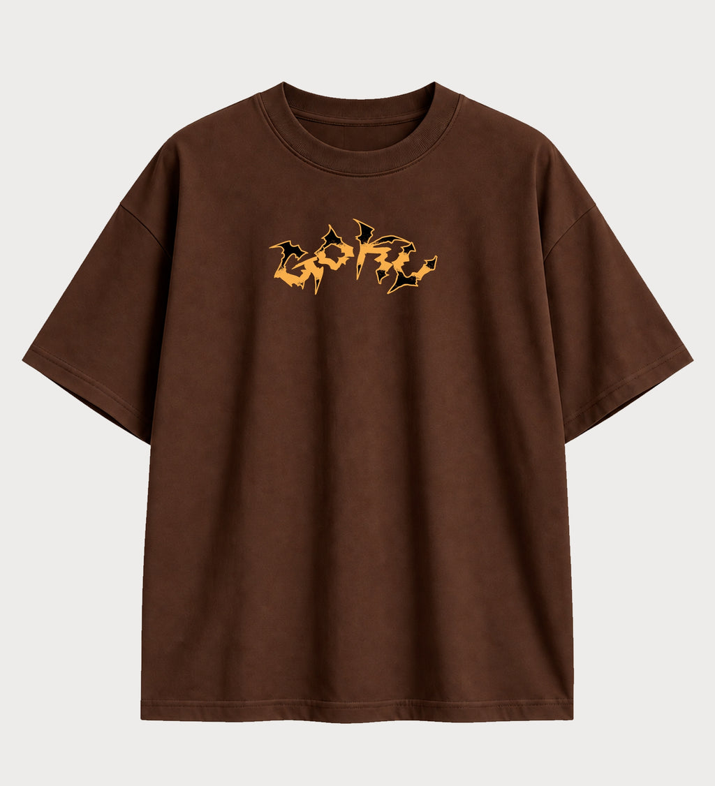 Camiseta oversized Goku Super Saiyajin 4 GT – frente, cor chocolate